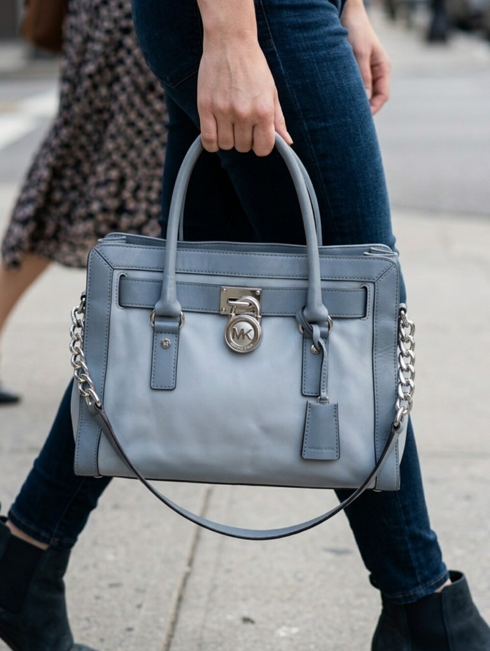 Michael Kors Retro Frame Out Medium Hamilton Satchel